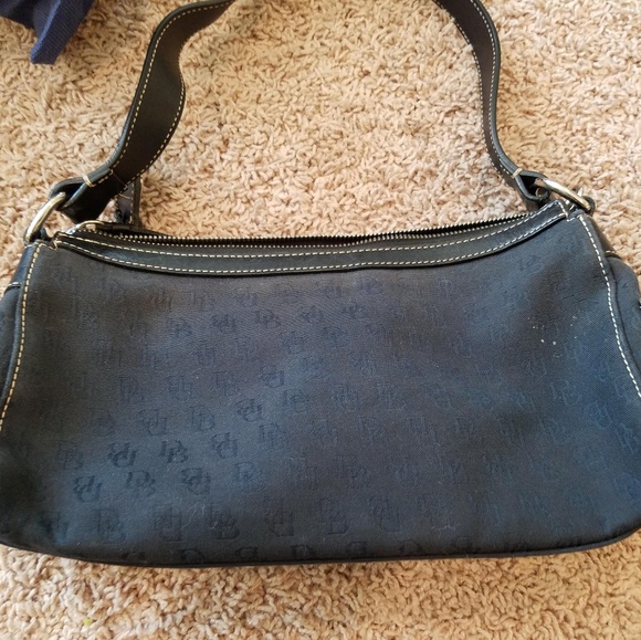 Dooney & Bourke handbag - Picture 3 of 11